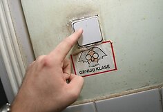 &bdquo;Netikrus&ldquo; vilniečius ketinama &bdquo;apgyvendinti&ldquo; bute Gedimino pr.