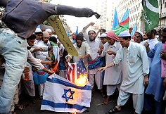 Prie&scaron; Asia Bibi paleidimą protestavę musulmonai