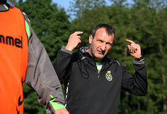 Csaba Laszlo laukia debiuto
