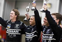 &bdquo;Nissan Playstation GT Accademy&ldquo; absolventų pasirodymas Dubajaus lenktynėse