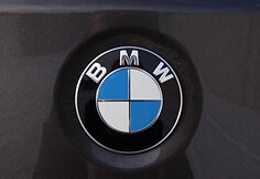 GAZAS.LT išbandytas 3 serijos BMW sedanas