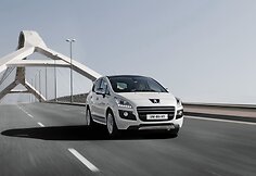 Pirmasis dyzelinis hibridas - &bdquo;Peugeot 3008 Hybrid4&ldquo;