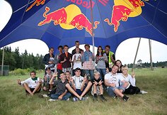 &bdquo;D1Sport&ldquo; klubas renginio metu rinko lė&scaron;as suruo&scaron;ti  vaikų globos namų auklėtinius į mokyklą