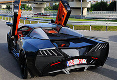 Lenki&scaron;kas superautomobilis &bdquo;Arrinera&ldquo;
