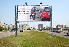Motomanų socialinės akcijos stendai