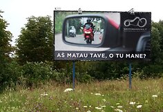 Motomanų socialinės akcijos stendai