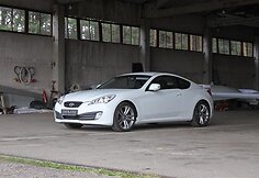 „Hyundai Genesis Coupe“