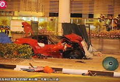 Kraupi „Ferrari 599 GTO“ avarija Singapūre