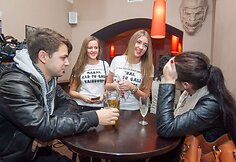 Baruose buvo nemokamai dalinami alkotesteriai