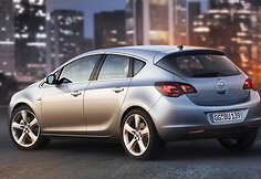 Atskleistas naujosios &bdquo;Opel Astra&ldquo; salonas