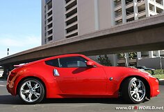 &bdquo;Nissan 370Z&ldquo; pastebėtas Los Andželo gatvėse