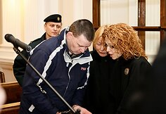 Michaelas Campbellas su savo advokate Ingrida Botyriene (de&scaron;inėje)