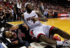 C.J. Watsonas ir LeBronas Jamesas