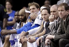 Dirk Nowitzki (centre)
