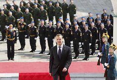 Dmitrijus Medvedevas atvyko į Vladimiro Putino inauguracijos ceremoniją.