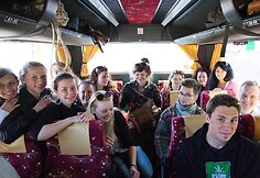 Studentai autobuse
