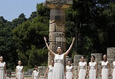 Olimpinio deglo įžiebimo ceremonija
