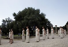 Olimpinio deglo įžiebimo ceremonija