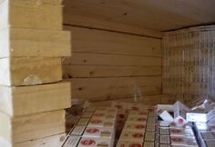 Paslėptos kontrabandinės cigaretės 