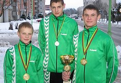 Evaldą (kairėje) į treniruotes atsivedė jo vyresnysis brolis Arvydas (dešinėje), kuris taip pat buvo labai perspektyvus boksininkas.