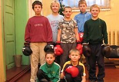 Evaldas (dešinėje) bokso treniruotes Šilutės sporto mokykloje pradėjo lankyti būdamas 7 metų.