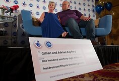 Gillian ir Adrianas Bayfordai