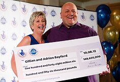 Gillian ir Adrianas Bayfordai