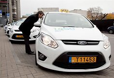 Taksi automobiliai