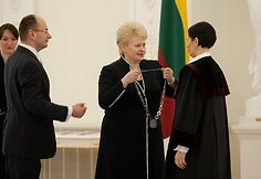 Prezidentė Dalia Grybauskaitė priėmė teisėjų priesaikas.