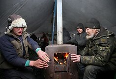 Vyrai &scaron;ildosi rankas