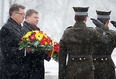 Lietuvos premjeras Algirdas Butkevičius ir Lavijos premjeras Valdis Dombrovskis