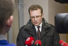 V. Dovidaitis