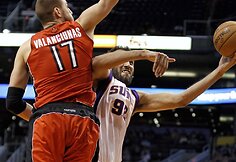 Jonas Valančiūnas ir Hamedas Haddadi