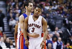 Jose Calderonas ir Kyle'as Lowry