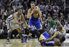 San Antonijaus &bdquo;Spurs&ldquo; ir &bdquo;Golden State Warriors&ldquo; rungtynių akimirka