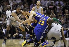 San Antonijaus &bdquo;Spurs&ldquo; ir &bdquo;Golden State Warriors&ldquo; rungtynių akimirka