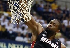 Dwayne'o Wade'o dėjimas į krepšį