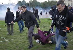 Neramumai per protestą prie&scaron; gėjų santuokas Prancūzijoje