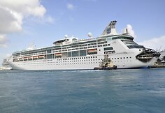 &bdquo;Royal Caribbean&ldquo; kruizinis laivas po gaisro 