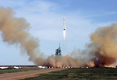 Raketos nešėjos „Long March“ pakilimas