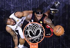 Kawhi Leonardas ir LeBronas Jamesas