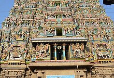 Deivės Menakši šventyklos vartai. Madurai. Indija.