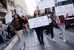 Moksleivių protestas Paryžiuje