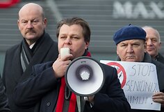 Protestas prie&scaron; seniūnijų naikinimą