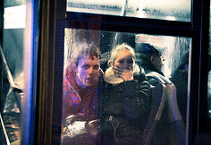 Autobuso keleivių reakcija važiuojant &scaron;alia sugriuvusio &bdquo;Maxima&ldquo; prekybos centro