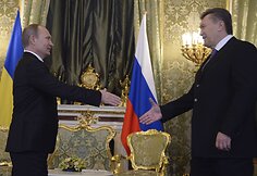 Rusijos prezidentas Vladimiras Putinas ir Ukrainos prezidentas Viktoras Janukovyčius
