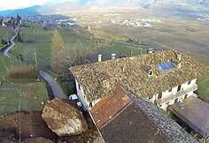 Italijoje atskilo ir nusirito milžiniškas riedulys