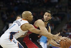 Geraldas Hendersonas ir Greivis Vasquezas