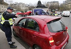 Policija kovo 17 dieną stabdė transporto priemones, kurių numeriai baigiasi lyginiu skaičiumi.