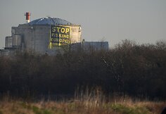 &bdquo;Greenpeace&ldquo; aktyvistai įsibrovė į Fesenheimo atominės elektrinės kompleksą rytų Prancūzijoje